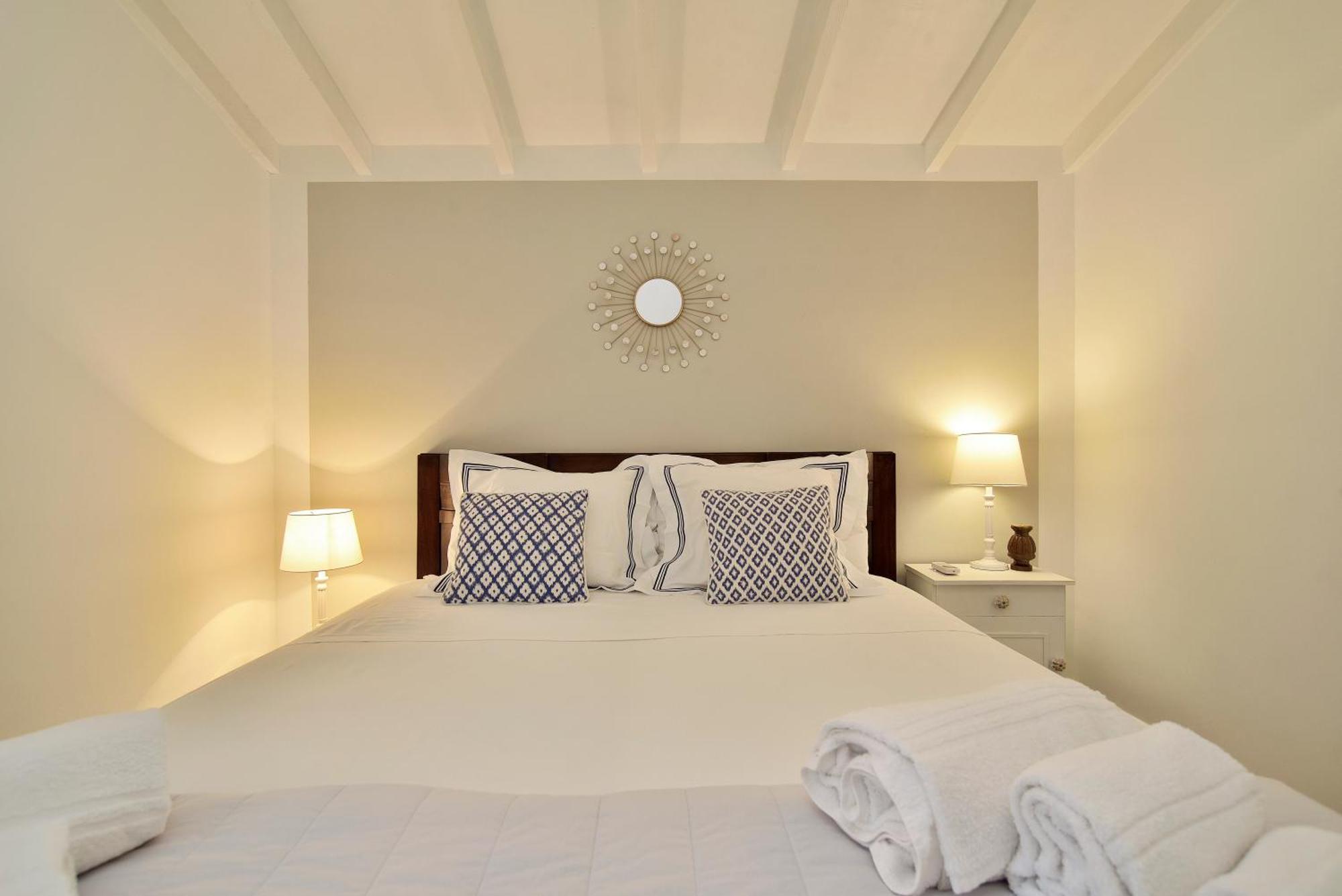 Romantic House Porto Ulisse Apartment Santa Maria Del Focallo Room photo