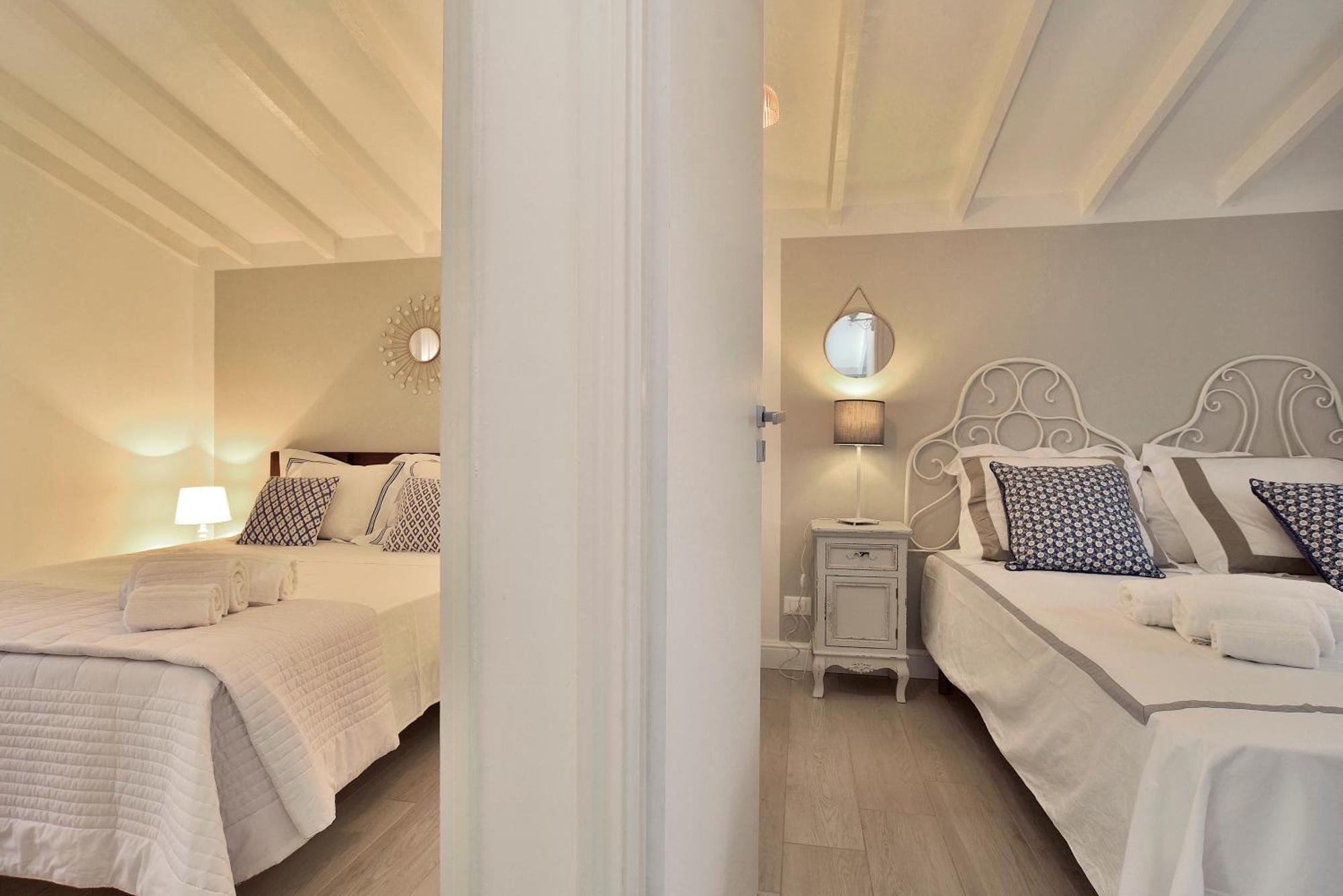 Romantic House Porto Ulisse Apartment Santa Maria Del Focallo Room photo